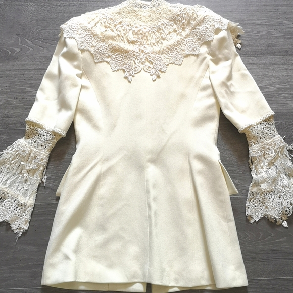 VTG Lace Blazer - Picture 6 of 8
